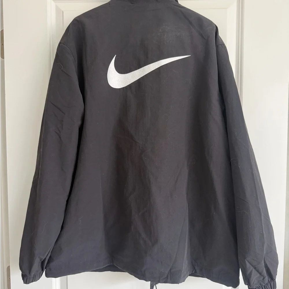 Nike Women's Sportswear Essential Oversized UV Coaches' Jacket in Black Large - Picture 12 of 15